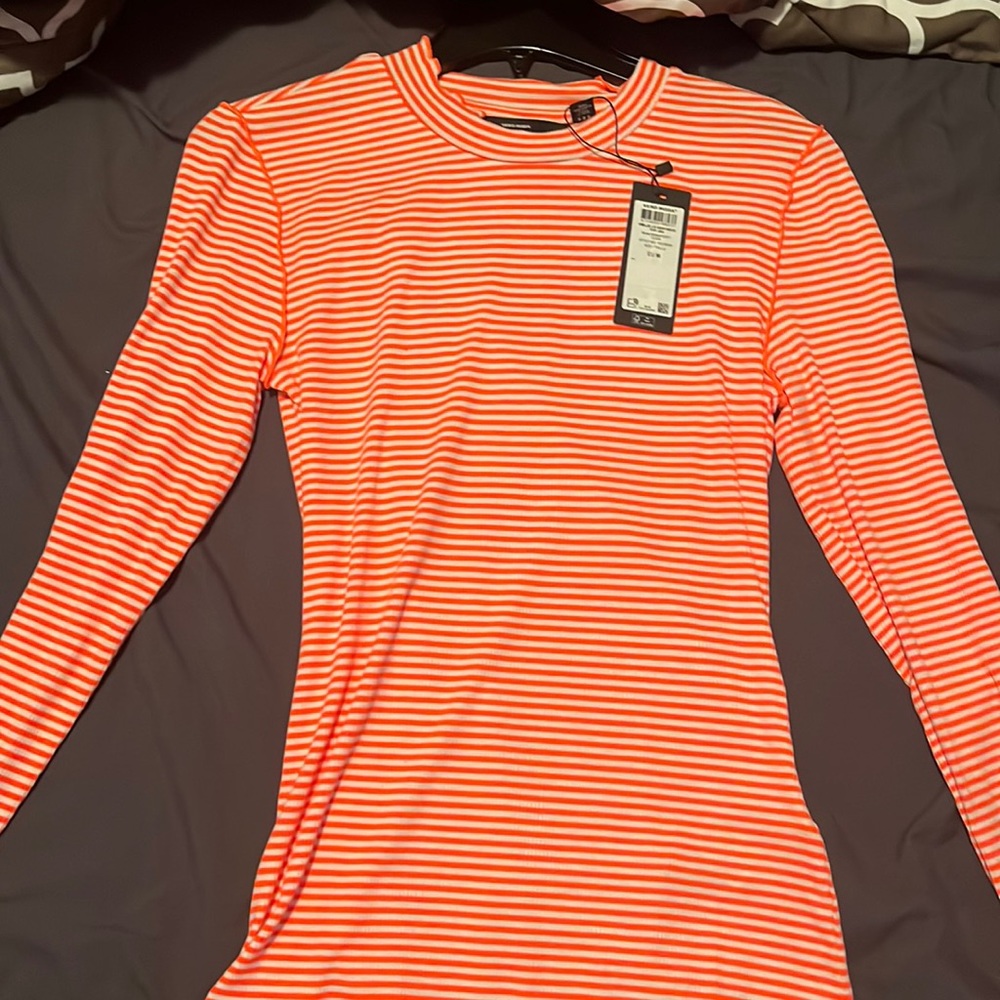 Stripped high neck long sleeve